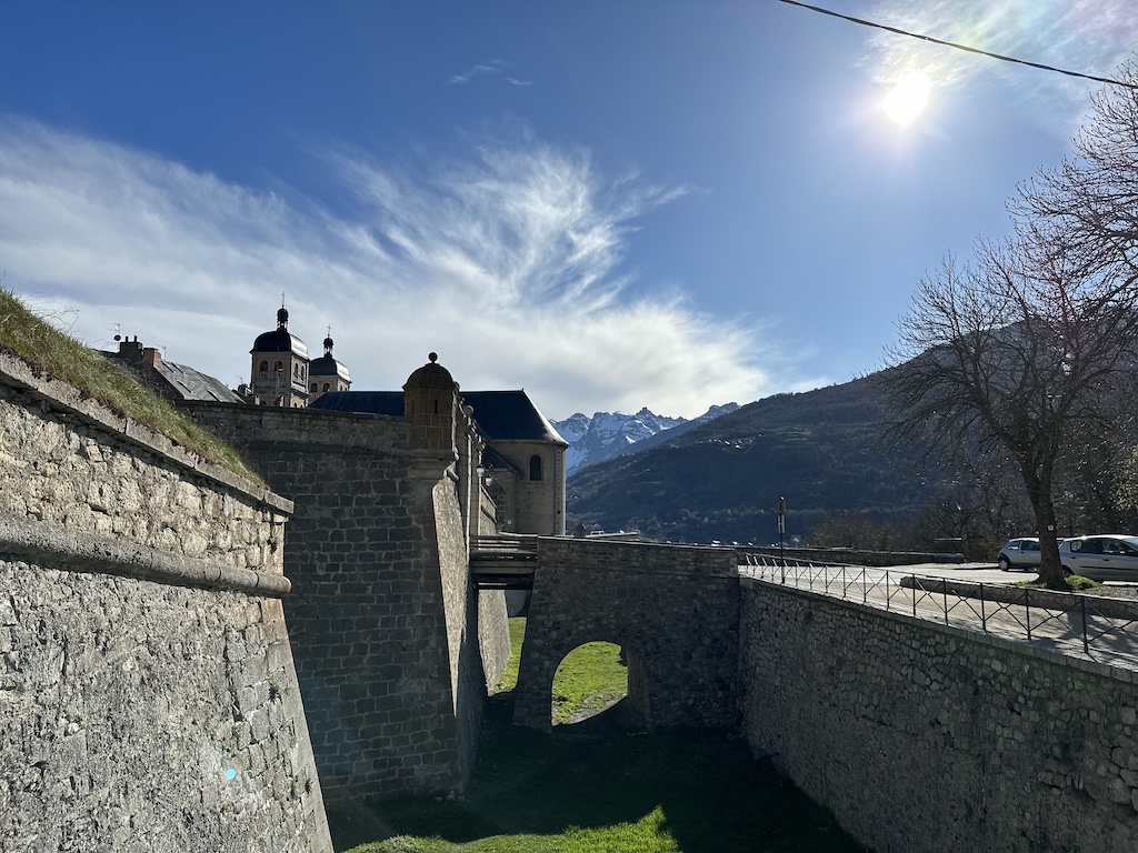 Conciergerie Alpes Française 2030 les jeux Olympiques des Hautes-Alpes